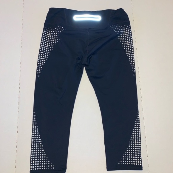 Athleta Leggings Gel Dot Sonar Athletic Capris Navy Blue eh. - Picture 9 of 15